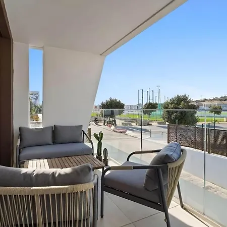 Bright 3-bedroom - Pool&comfort, Apartamento *